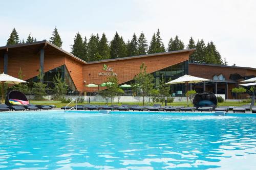 За городом как на курорте: семейные каникулы в LES Art Resort За городом как на курорте: семейные каникулы в LES Art Resort