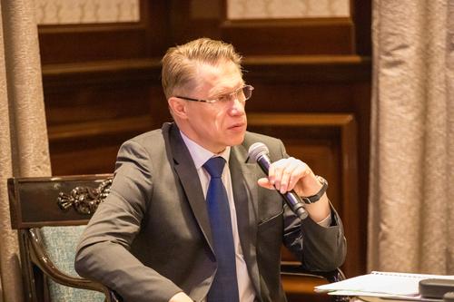 Михаил Мурашко принял участие в конгрессе «Человек и лекарство» Михаил Мурашко принял участие в конгрессе «Человек и лекарство»