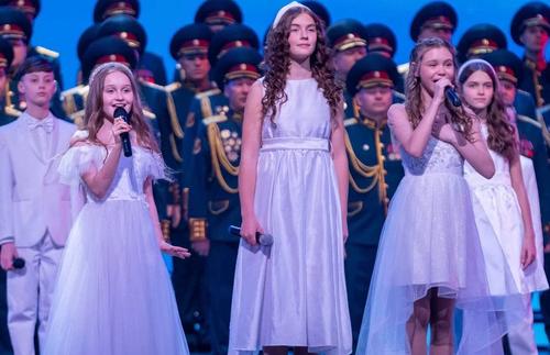 Песни музыкального проекта Музея Победы прозвучали в Кремле для семей участников СВО Песни музыкального проекта Музея Победы прозвучали в Кремле для семей участников СВО