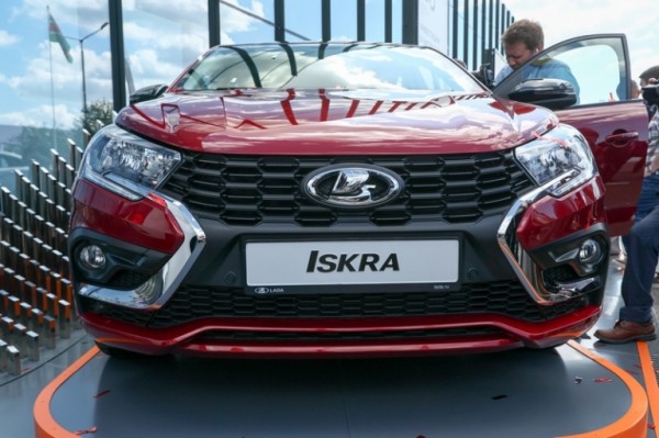 АвтоВАЗ, ошеломляющая премьера на ПМЭФ: Из Iskra возгорится пламя? АвтоВАЗ, ошеломляющая премьера на ПМЭФ: Из Iskra возгорится пламя?