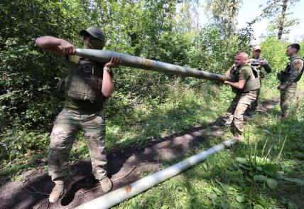 Бои на Курском направлении: Сырский ждет, когда Генштаб&nbsp;РФ снимет войска с Донбасса, но там наши войска выкуривают ВСУ из окопов и подвалов