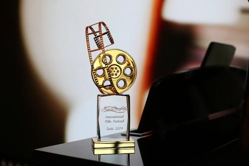 В конкурсную программу Международного фестиваля зрительского кино &laquo;КиноБраво&raquo; вошли кассовые хиты из двенадцати стран 