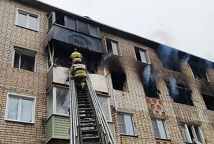 При разборе завалов в Кирсанове обнаружено тело четвертого погибшего При разборе завалов в Кирсанове обнаружено тело четвертого погибшего