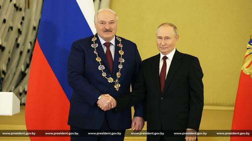Лукашенко высказался о возможности вхождения Белоруссии в состав России Лукашенко высказался о возможности вхождения Белоруссии в состав России