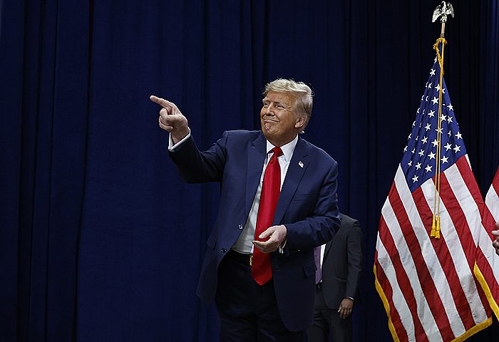 Путин поздравил Трампа с победой на выборах президента США Путин поздравил Трампа с победой на выборах президента США