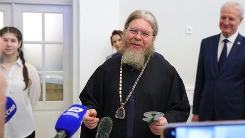 Митрополит Тихон заявил, что исполнит желание легко и просто Митрополит Тихон заявил, что исполнит желание легко и просто