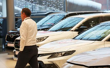 Автопрогноз-2025: Импорт встаёт на паузу, &laquo;АвтоВАЗ&raquo; мышей ловить отказывается