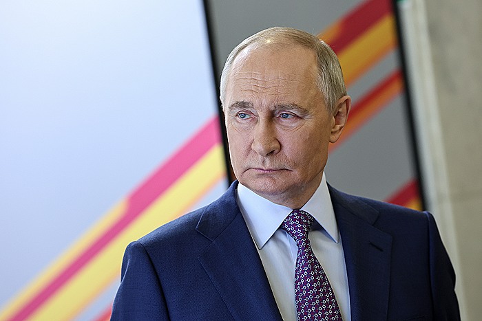 Путин заявил, что никогда не сожалел, как сложилась его жизнь Путин заявил, что никогда не сожалел, как сложилась его жизнь
