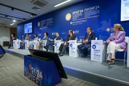 Михаил Мурашко: Появляются новые подходы к консультированию по сохранению здоровья Михаил Мурашко: Появляются новые подходы к консультированию по сохранению здоровья