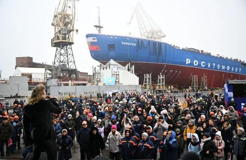 &laquo;Русская Медиагруппа&raquo; устроила концерт в честь спуска на воду атомного ледокола &laquo;Чукотка&raquo;