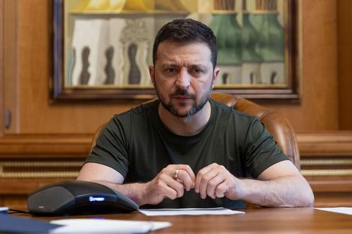 Зеленский передал Блинкену план возможного использования дальнобойных ракет для ударов по территории России Зеленский передал Блинкену план возможного использования дальнобойных ракет для ударов по территории России